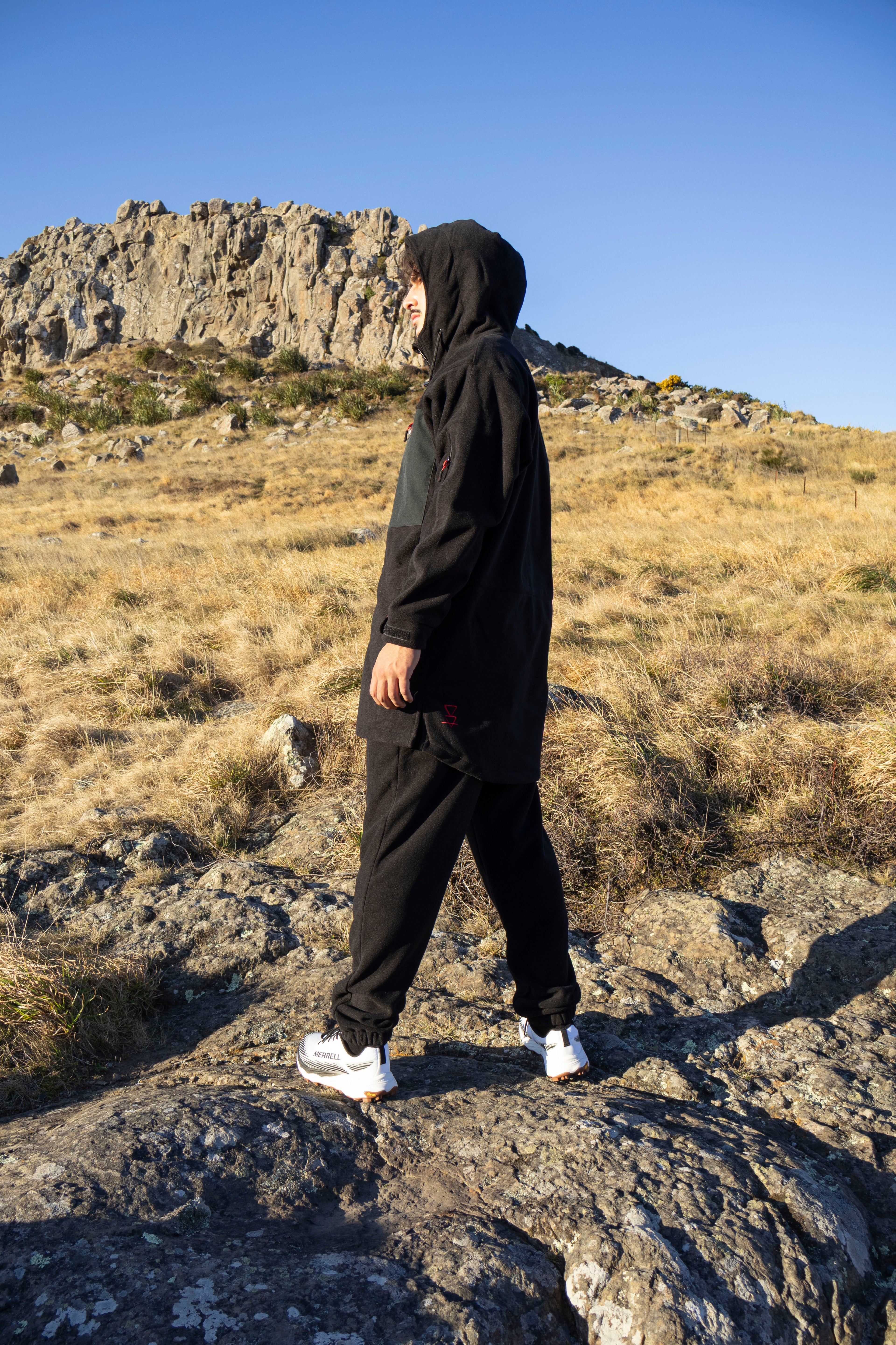 Lonely Track Mokau Fleece Jacket - men's heavyweight DWR fleece with large pockets