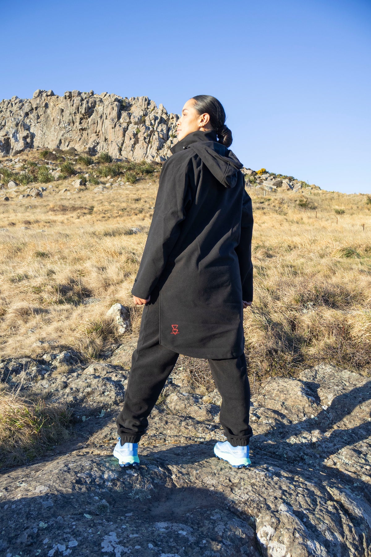 Lonely Track Wilder bush shirt in black - women's original NZ outdoor bush shirt