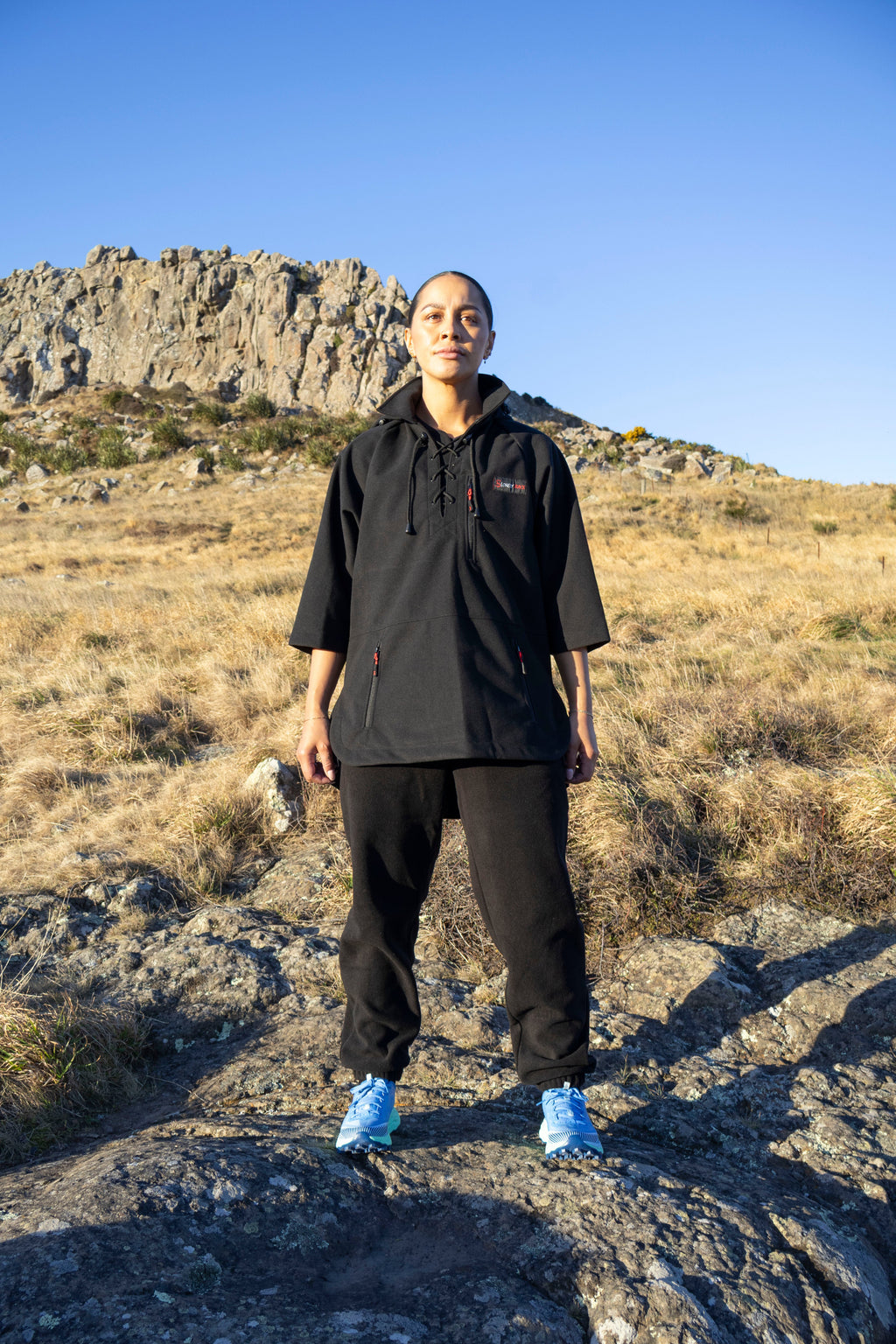 Lonely Track Wilder II bush shirt in black - women's 3/4 sleeve Tricot fleece