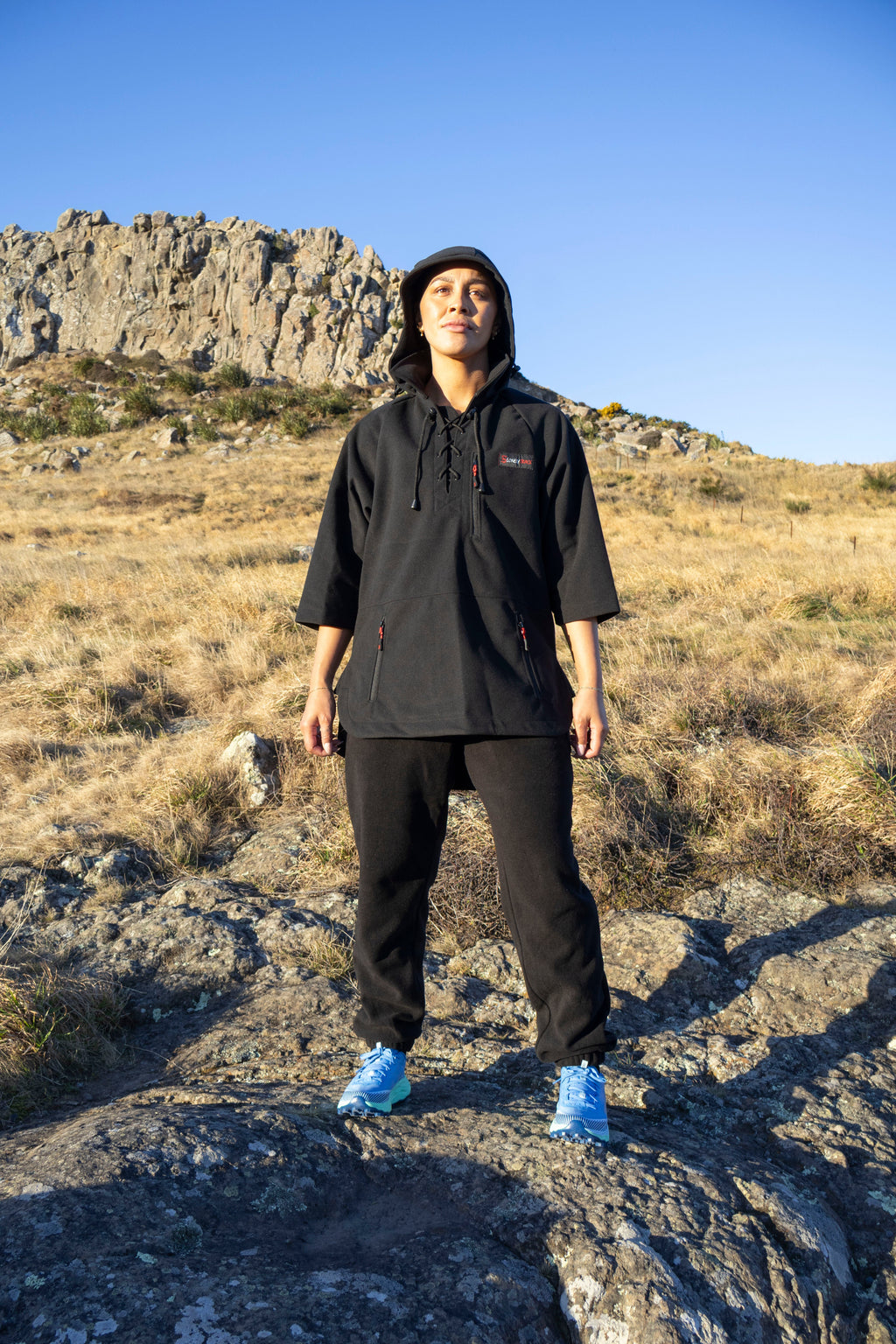 Lonely Track Wilder II bush shirt in black - women's 3/4 sleeve Tricot fleece